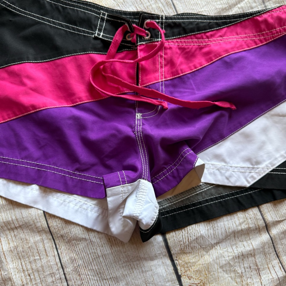 OP Ocean Pacific Rainbow Colorful Patchwork Short Board Shorts Juniors L 11/13 - Picture 4 of 15
